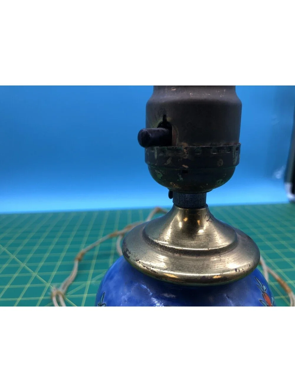Vintage Blue Ceramic Table Lamp Bird Floral Wood Base Small Made In Japan